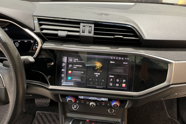 Audi Q3 Sportback 2022 car image #8