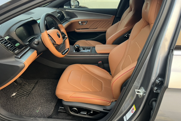 BYD Han 2023 car image #8