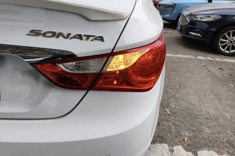 Hyundai Sonata 2014 car image #8