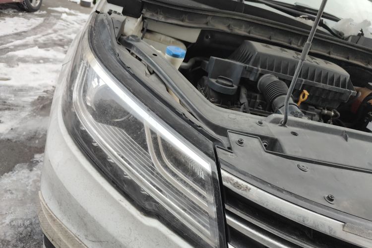 Roewe RX3 2020 изображение автомобиля #8