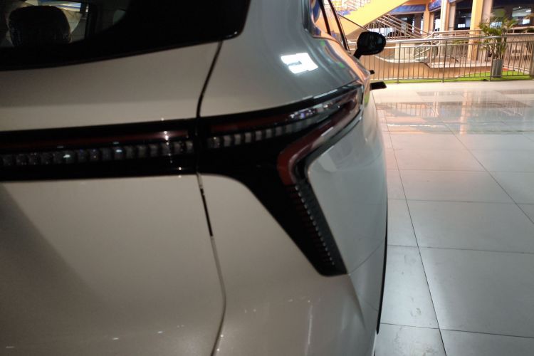 Kaiyi Kunlun 2025 #8 Kaiyi Kunlun 2025 car image #8