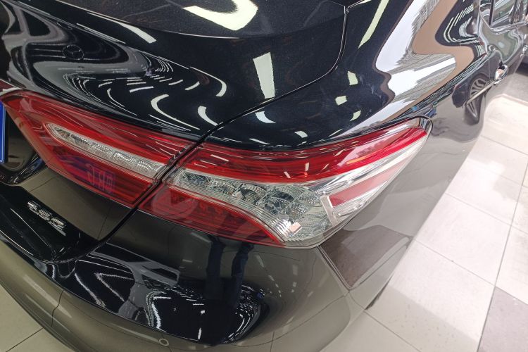 Toyota Camry 2021 car image #8