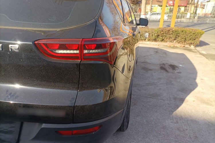 X70M 2021 car image #8