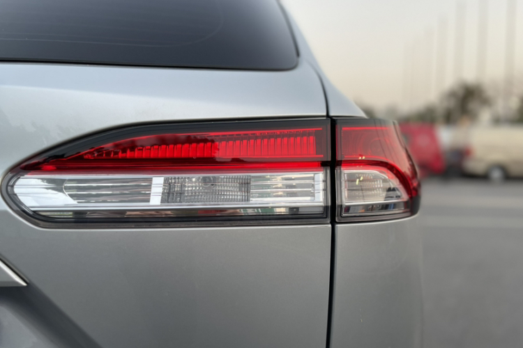 Toyota Frontlander 2023 car image #8