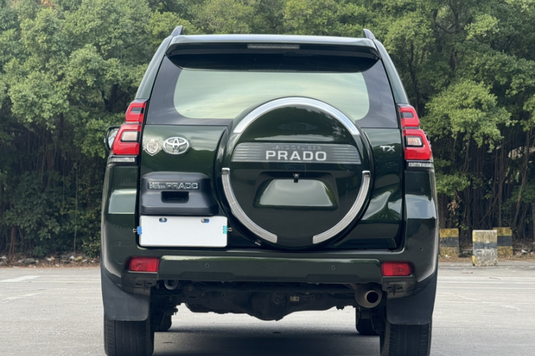 Toyota Land Cruiser Prado 2018 #8 Toyota Land Cruiser Prado 2018 car image #8
