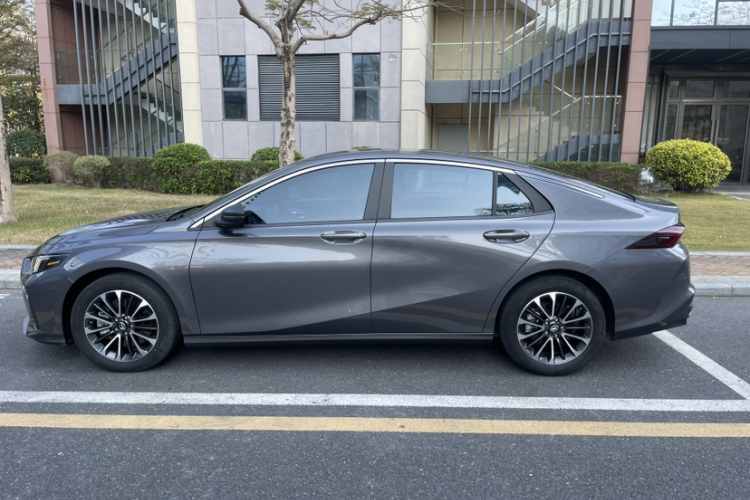 GAC Trumpchi Empow 2023 #8 GAC Trumpchi Empow 2023 car image #8