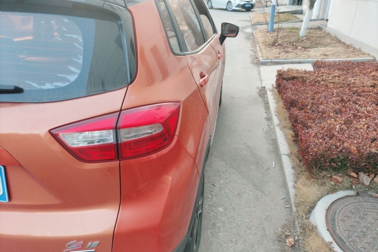 Changan CS15 2017 imagen de coche #8