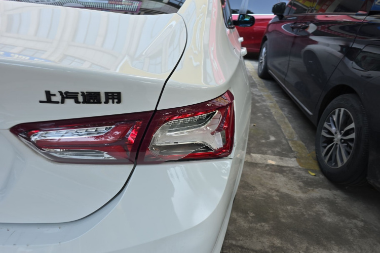 Chevrolet Malibu XL 2021 صورة سيارة #8