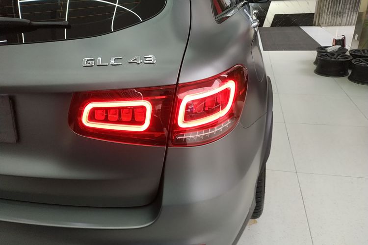 Mercedes-Benz GLC AMG 2022 imagem de carro #8