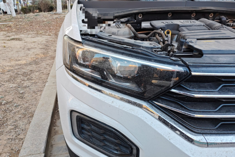 T-Roc 2018 car image #8