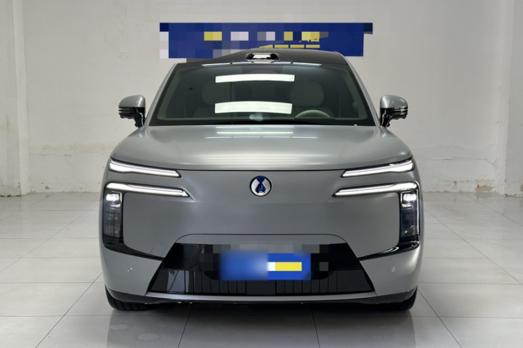 Denza 2025 car image #8