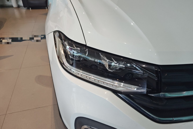Volkswagen Tacqua 2023 car image #8