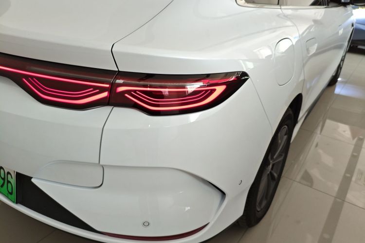 BYD Qin L 2025 car image #8