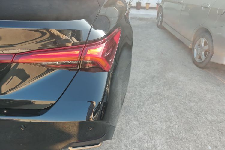 Toyota Avalon 2023 car image #8