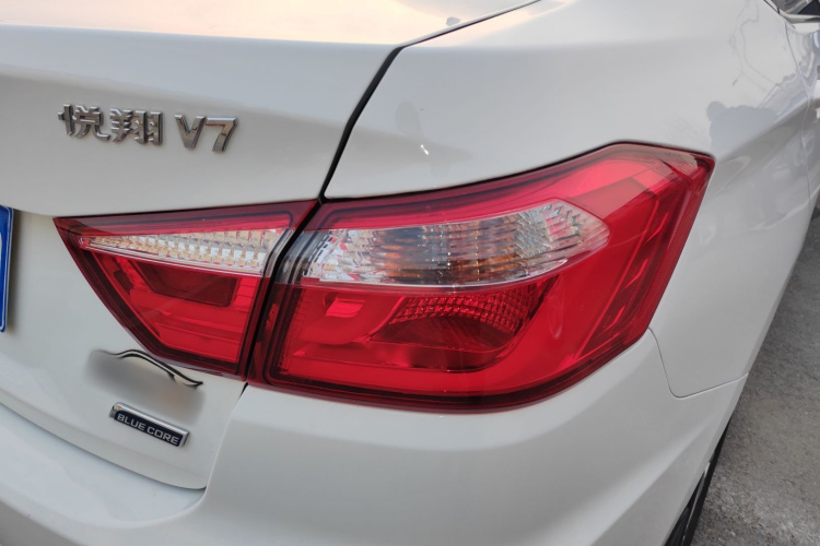 长安 悦翔V7 2017 汽车图片 #8