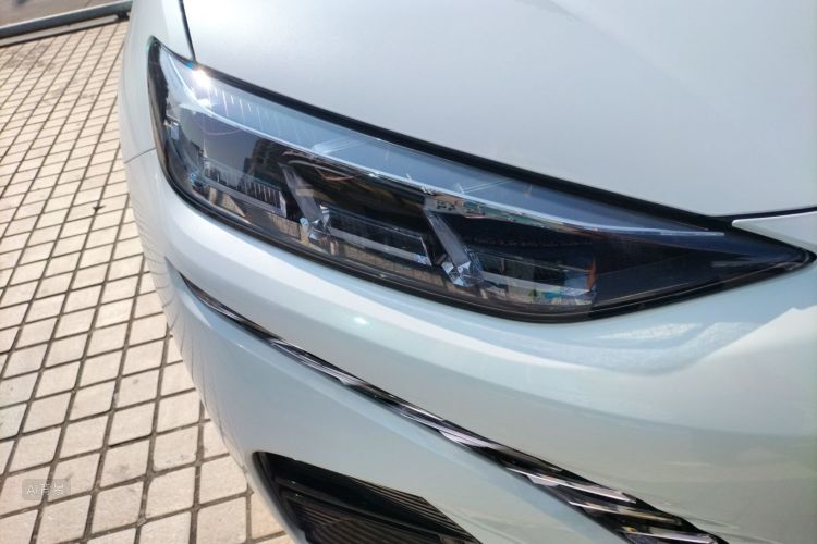 Denza N7 2023 car image #8