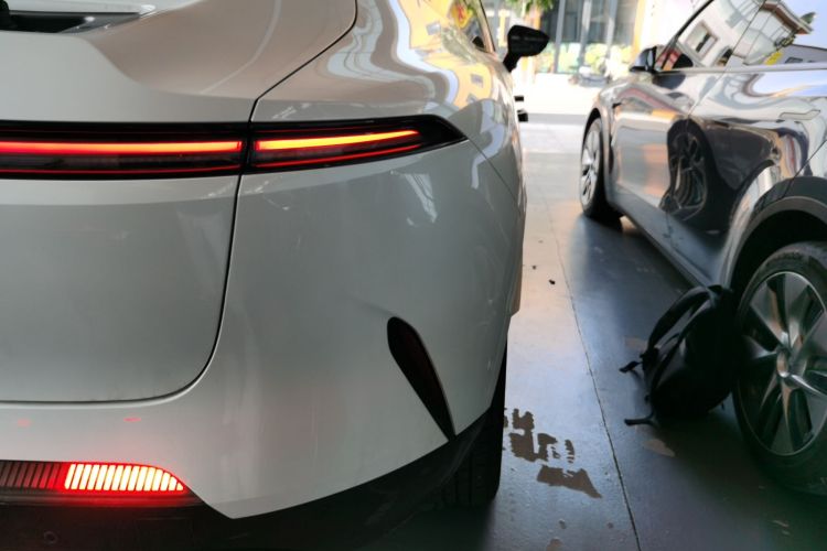 Avatr 11 2023 #8 Avatr 11 2023 car image #8