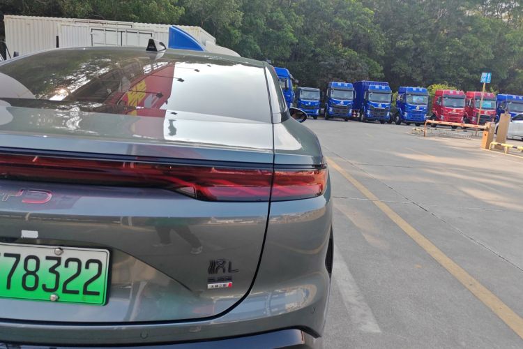 BYD HanL 2025 car image #8