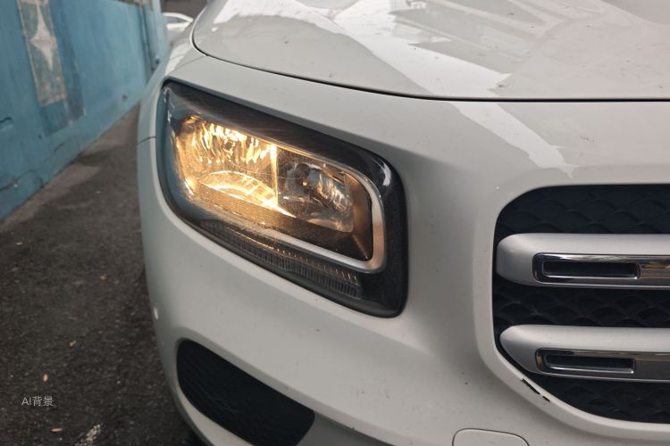 Mercedes-Benz GLB Class 2021 immagine di auto #8