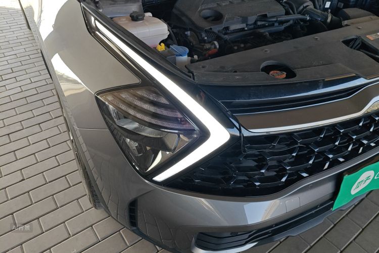 Kia Sportage 2024 car image #8