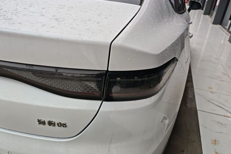 BYD Seal 05 DM-i 2025 car image #8