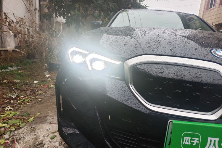 BMW i3 2024 immagine di auto #8