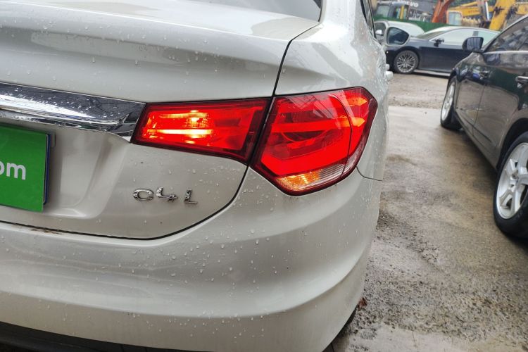 Citroen C4L 2015 car image #8