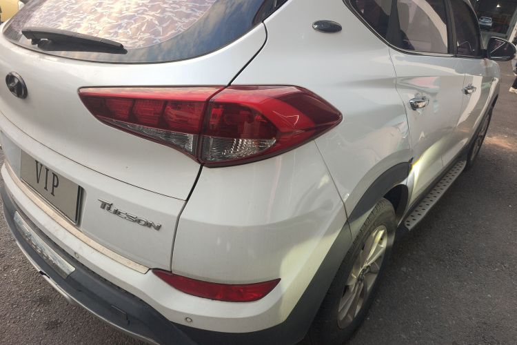 Hyundai Tucson 2018 car image #8