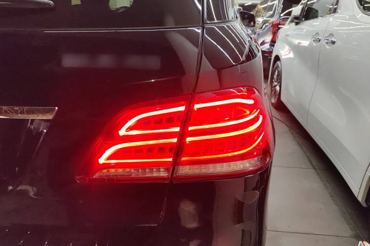 Mercedes-Benz GLE AMG 2018 car image #8