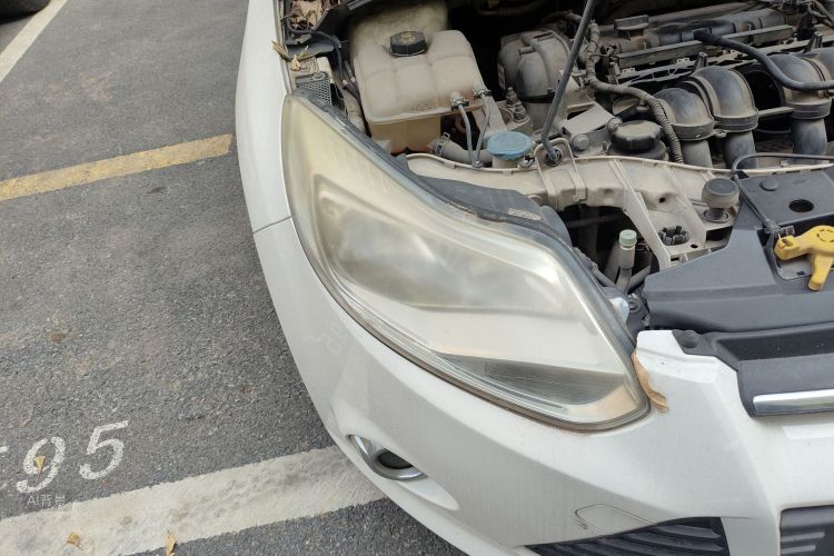 Ford Focus 2014 #8 Ford Focus 2014 car image #8