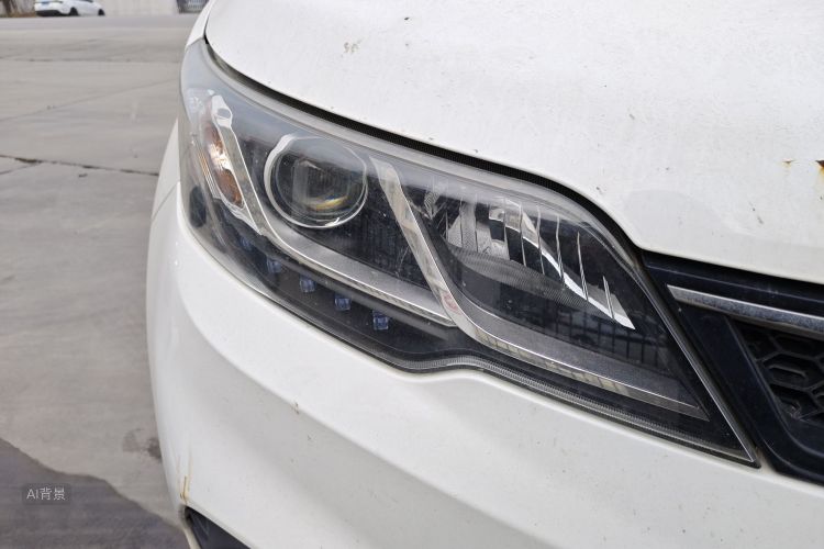 Soueast DX3 2018 #8 Soueast DX3 2018 صورة سيارة #8