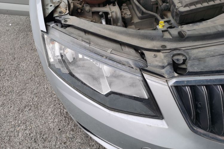Skoda Octavia 2015 #8 Skoda Octavia 2015 car image #8
