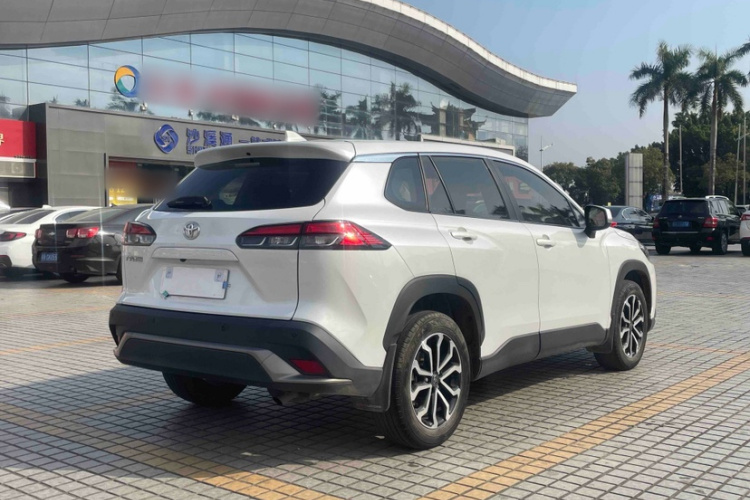 Toyota Frontlander 2022 car image #8