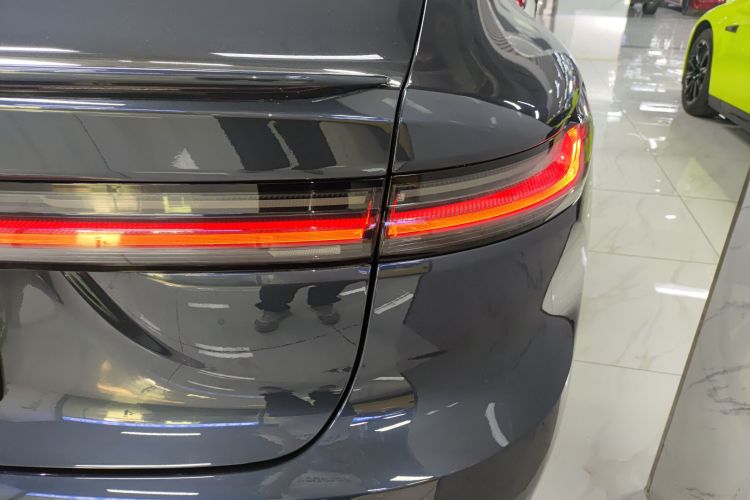 NIO ET7 2023 car image #8