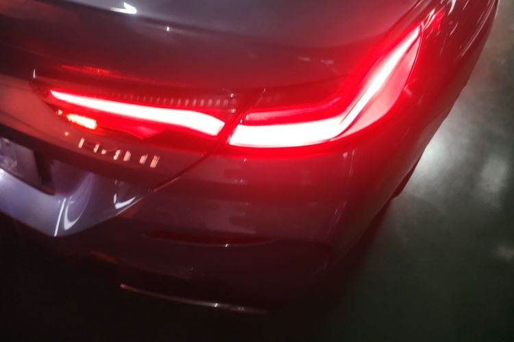 BMW 8 Series 2022 #8 BMW 8 Series 2022 immagine di auto #8