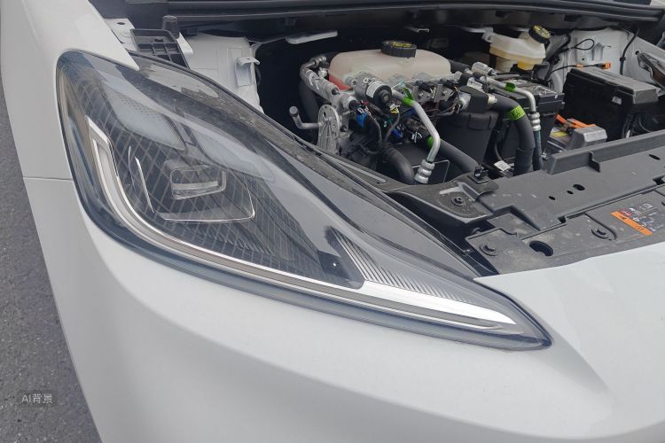 MG 4 EV 2025 car image #8