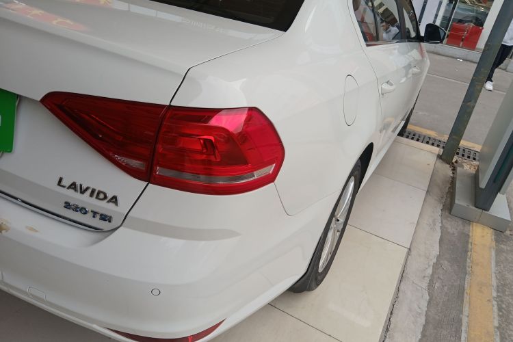 Volkswagen Lavida 2018 #8 Volkswagen Lavida 2018 car image #8