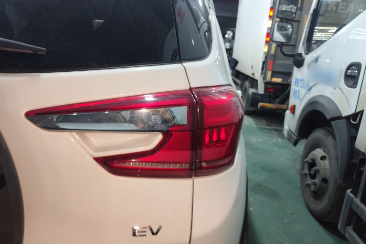 BYD Yuan New Energy 2021 car image #8