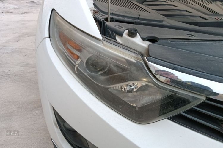 Soueast DX7 2016 car image #8