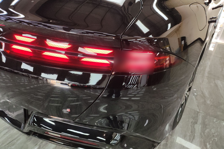 Denza Z9 2024 car image #8