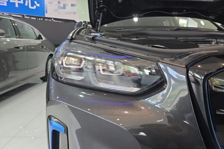 BMW iX3 2022 #8 BMW iX3 2022 صورة سيارة #8