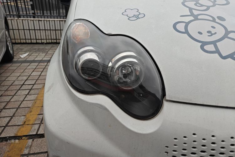 BYD e1 2020 car image #8