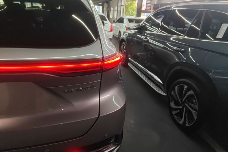 Toyota Venza 2024 #8 Toyota Venza 2024 car image #8