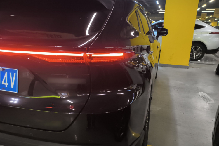 Toyota Harrier 2022 immagine di auto #8