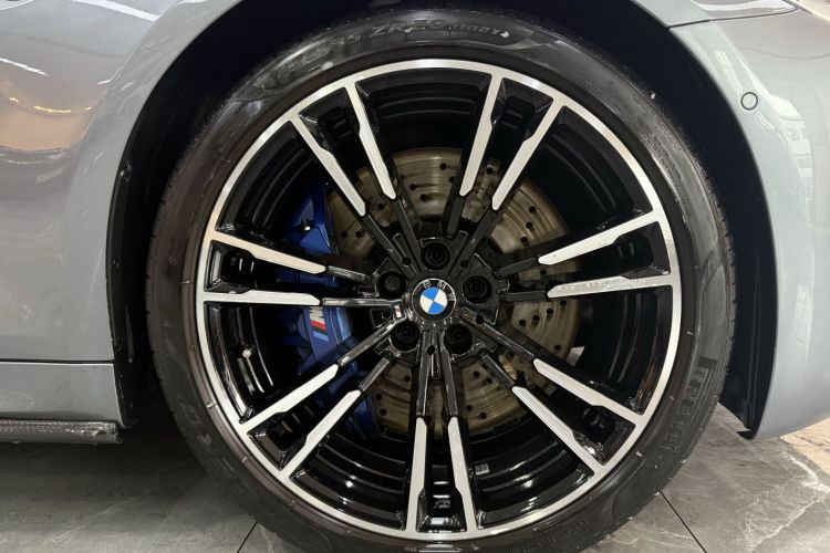 BMW M5 2018 car image #8