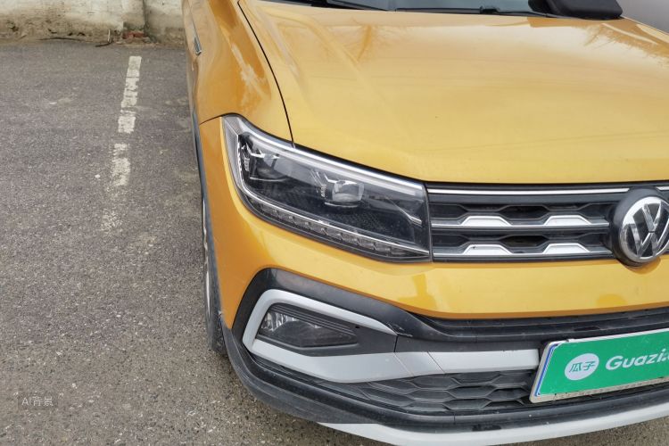 Volkswagen T-Cross 2019 #8 Volkswagen T-Cross 2019 car image #8