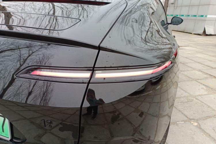 Avatr 12 2024 car image #8