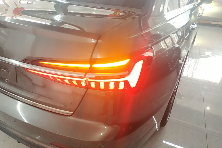 Audi A6L New Energy 2020 car image #8