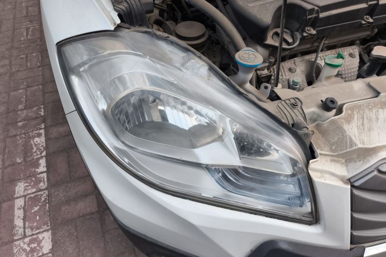 Suzuki S-Cross 2017 صورة سيارة #8