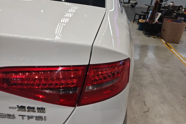 Audi A4L 2015 car image #8